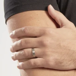 Histoire d'Or Alliance Padrig Ruban Plat Palladium Blanc Sale