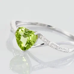 Histoire d'Or Bague Clothilde Or Blanc Peridot Et Oxyde or blanc péridot vert