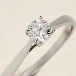 Histoire d'Or Bague Solitaire Aphrodite platine blanc diamant