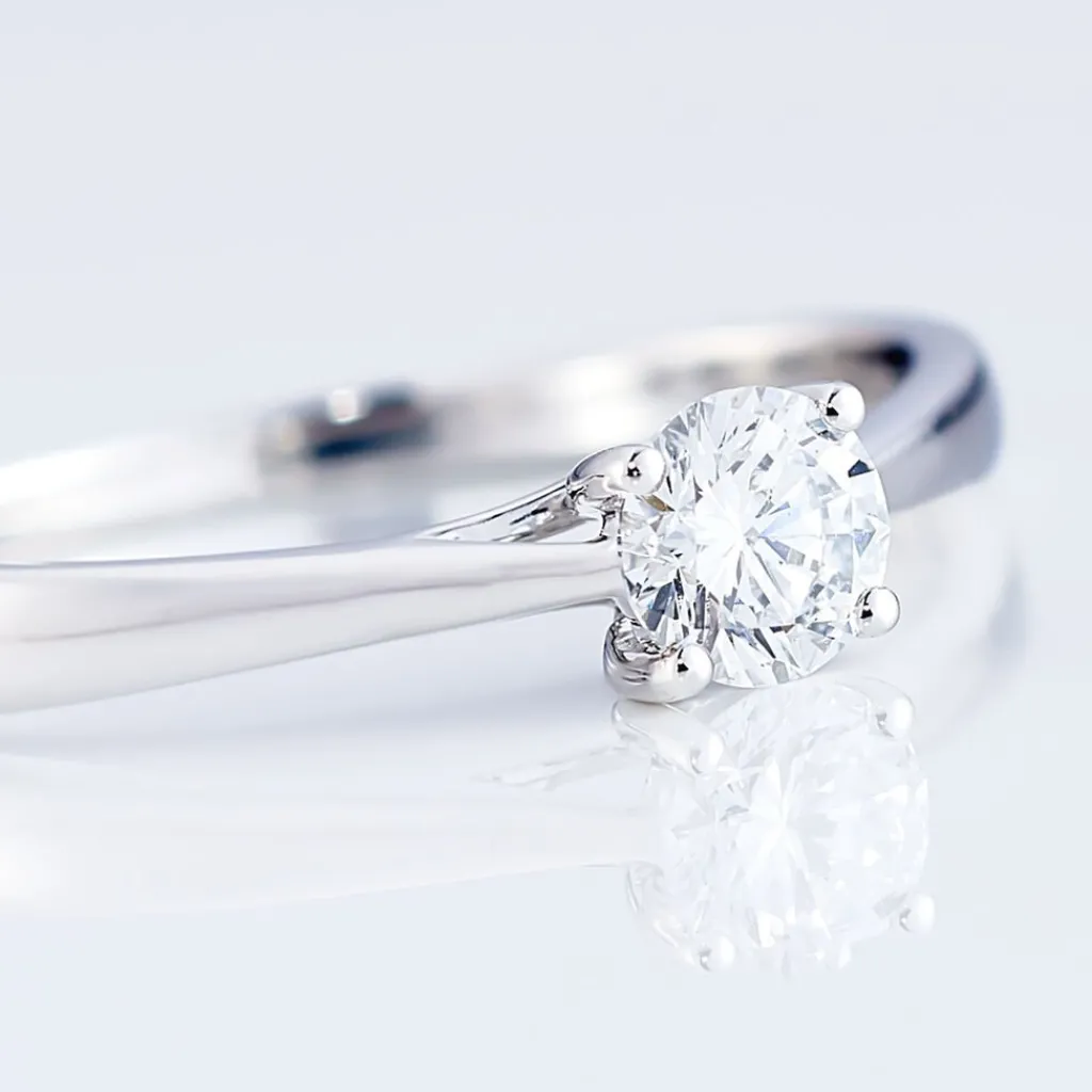 Histoire d'Or Bague Solitaire Fiona Or Blanc Diamant Synthetique or blanc diamant synthétique