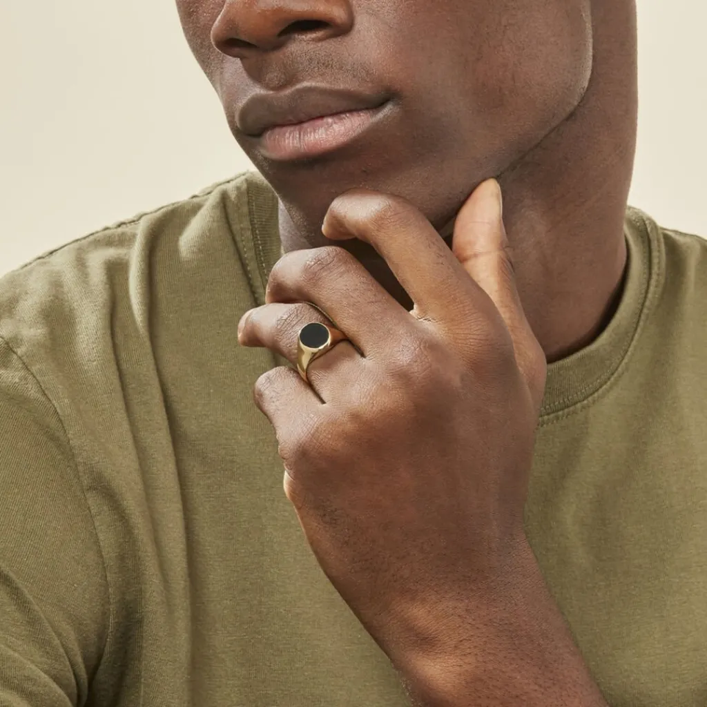 Histoire d'Or Chevalière Filipp Ovale Or Jaune Onyx