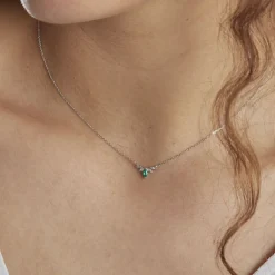 Histoire d'Or Collier Or Blanc Febe Emeraude Diamant Best