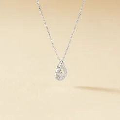Histoire d'Or Collier Purete Or Blanc Diamant Best