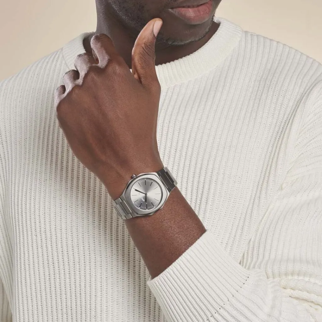 ARCTIK Montre Cargo Gris cadran gris fond gris bracelet acier gris Discount