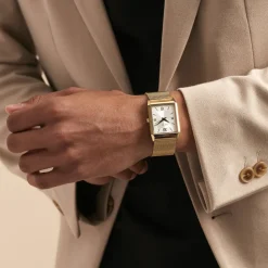 ARCTIK Montre Quark Argente cadran doré fond argenté bracelet acier doré Outlet