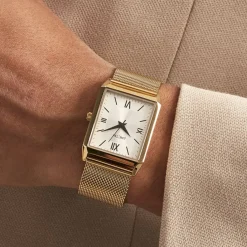 ARCTIK Montre Quark Argente cadran doré fond argenté bracelet acier doré Outlet