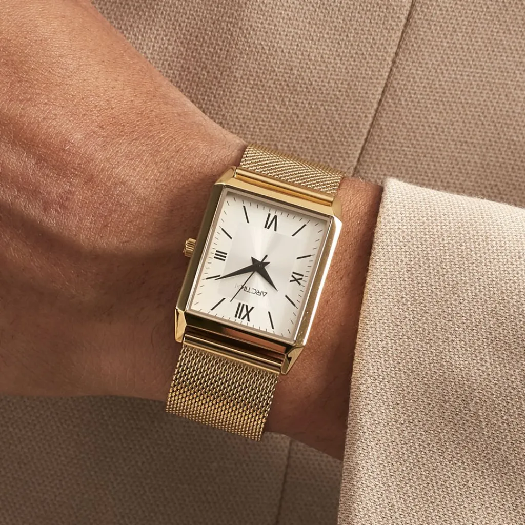 ARCTIK Montre Quark Argente cadran doré fond argenté bracelet acier doré Outlet