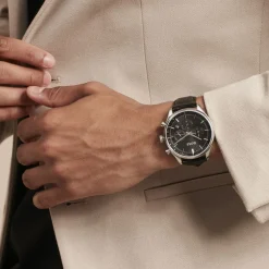 HUGO BOSS Montre Boss Gregor Noir cadran argenté fond noir bracelet cuir noir Hot