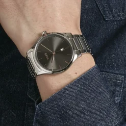 HUGO BOSS Montre Boss Reason Gris cadran argenté fond gris bracelet acier argenté Hot