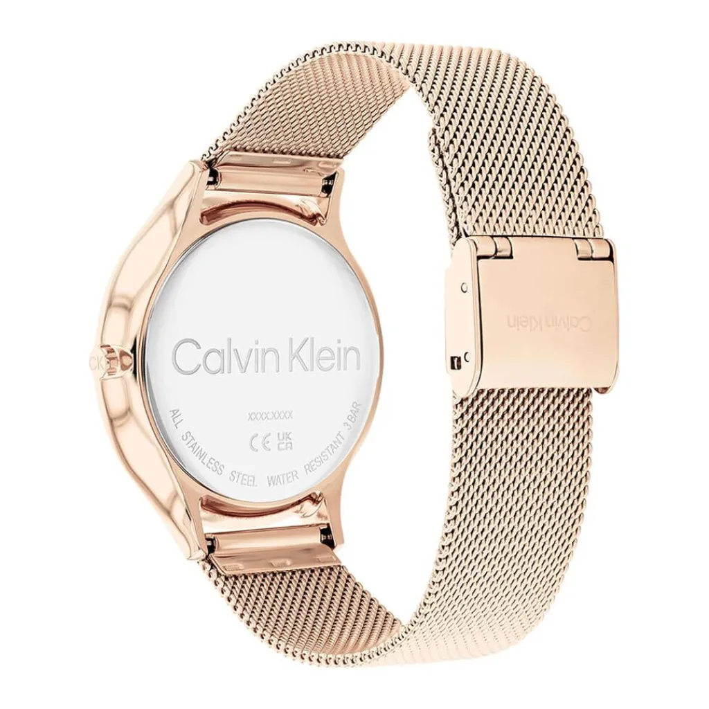 CALVIN KLEIN Montre Timeless 2h Rose cadran doré rose fond rose bracelet acier rose Clearance