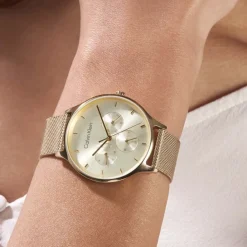 CALVIN KLEIN Montre Timeless Multi Champagne cadran doré fond champagne bracelet acier doré Sale