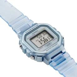 CASIO COLLECTION Montre Bleu Sky cadran bleu sky fond bleu sky bracelet résine bleu sky Outlet