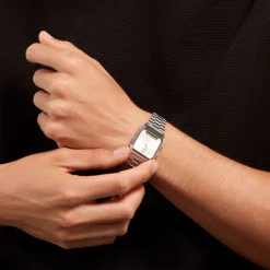 CASIO COLLECTION Montre Vintage Gris cadran argenté fond gris bracelet acier argenté New