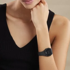 CASIO COLLECTION Montre Vintage Noir cadran noir fond noir bracelet acier noir Hot