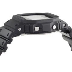 CASIO G-SHOCK Montre Black & White Noir cadran noir fond noir bracelet résine noire