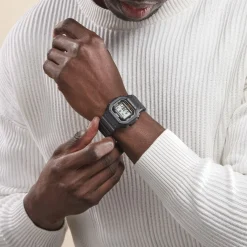 CASIO G-SHOCK Montre Black & White Gris