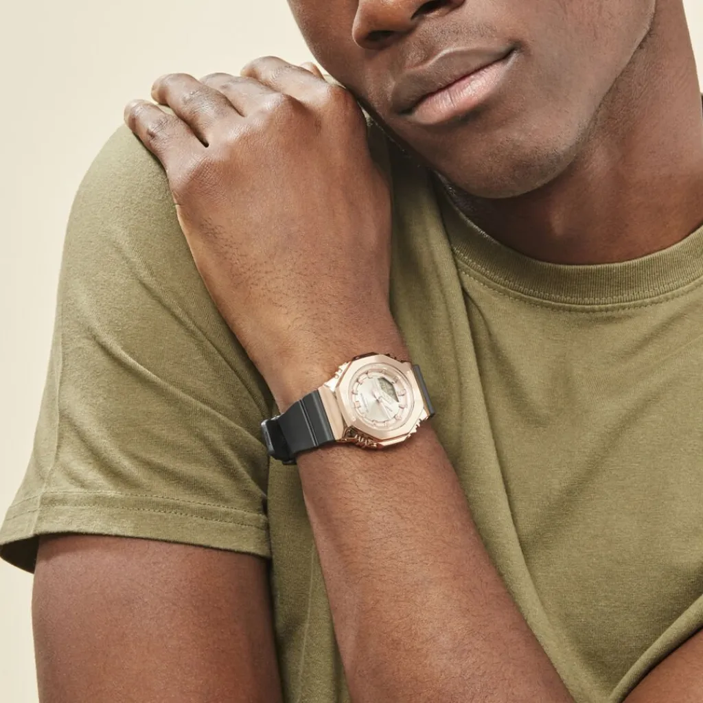 CASIO G-SHOCK Montre Dorée Rosés cadran doré rose fond doré rose bracelet résine noire Discount