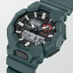 CASIO G-SHOCK Montre Noir cadran bleu fond noir bracelet résine bleu New