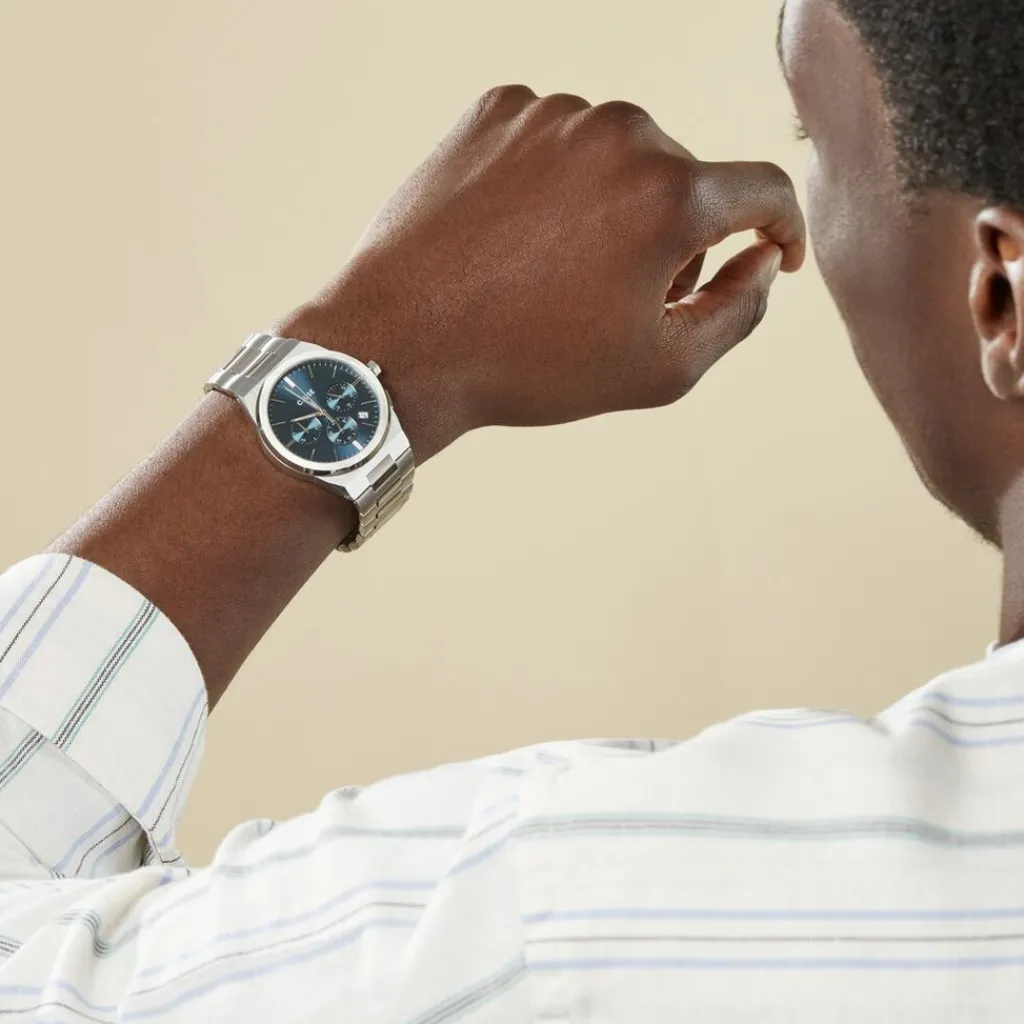CLUSE Montre Vigoureux Chrono Bleu cadran argenté fond bleu bracelet acier argenté Best