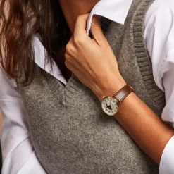 CODHOR Montre Louna Argenté cadran doré fond argenté bracelet synthétique marron Discount