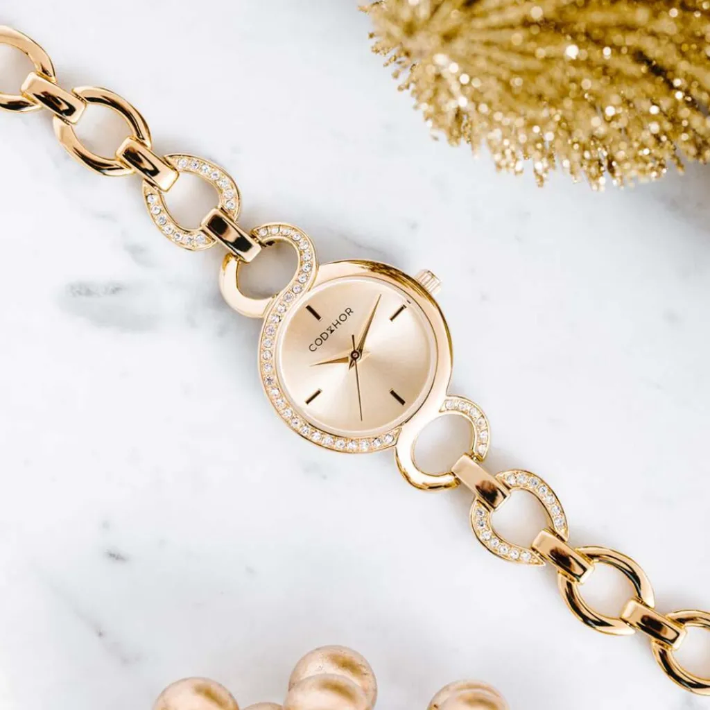 CODHOR Montre Sarah Doré cadran doré fond doré bracelet alliage doré Best