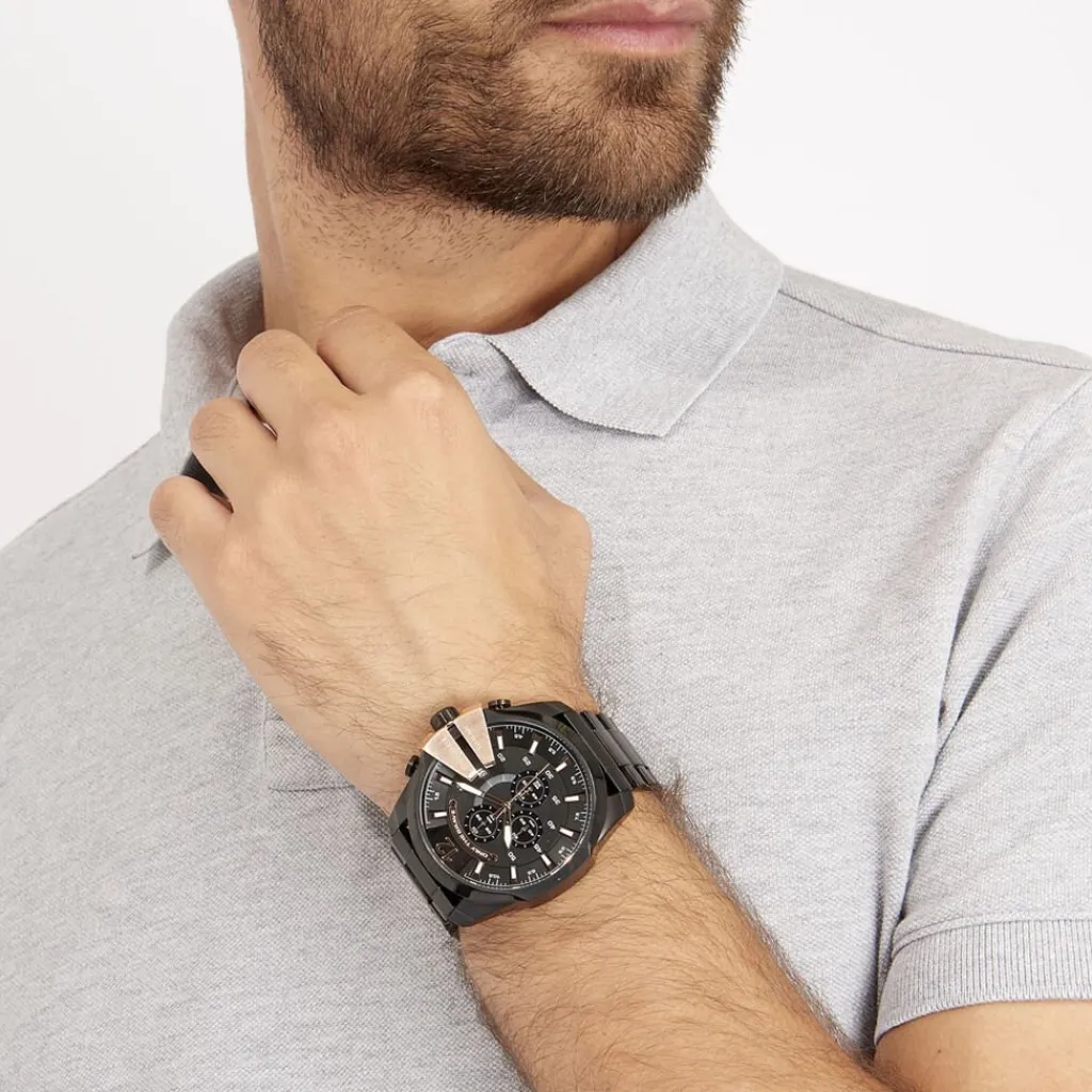 DIESEL Montre Mega Chief Noir cadran noir fond noir bracelet acier noir Best