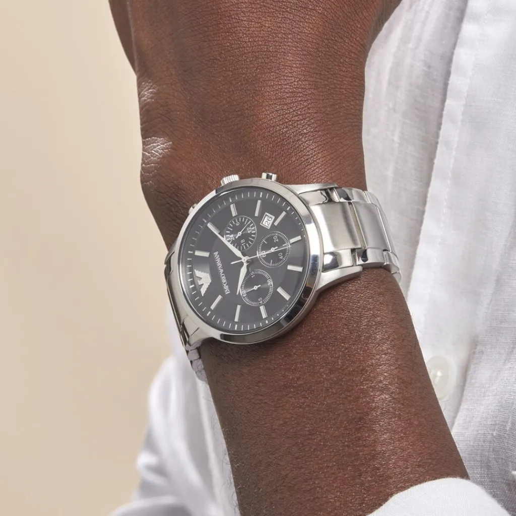 EMPORIO ARMANI Montre Noir cadran argenté fond noir bracelet acier argenté Discount