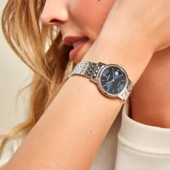 FESTINA SWISS MADE Montre 29 Bleu London cadran argenté fond bleu london bracelet acier argenté New