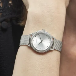 GUESS Montre Chelsea Blanc cadran argenté fond argenté bracelet acier argenté Hot