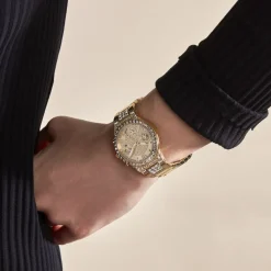 GUESS Montre Moonlight Champagne cadran doré fond champagne bracelet acier doré Sale