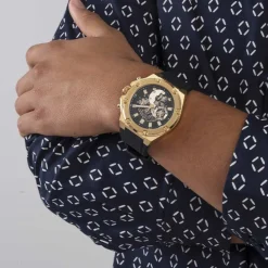 GUESS Montre Third Gear Noir cadran doré fond noir bracelet silicone noire Online