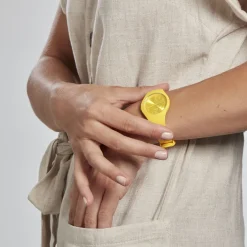 ICE WATCH Montre Colour Jaune cadran jaune fond jaune bracelet silicone jaune Best