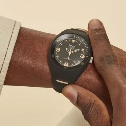 ICE WATCH Montre Pierre Leclercq Noir cadran noir fond noir bracelet silicone noire Hot