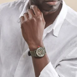 ICE WATCH Montre Solar Power Kaki cadran kaki fond kaki bracelet plastique kaki Discount