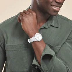 ICE WATCH Montre Solar Power Blanc cadran blanc fond blanc bracelet silicone blanc Best