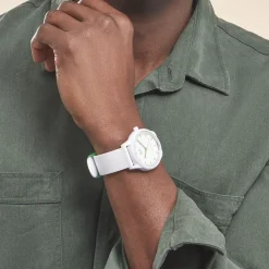 ICE WATCH Montre Solar Power Blanc cadran blanc fond blanc bracelet silicone blanc Best