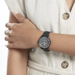 ICE WATCH Montre Solar Power Noir cadran noir fond noir bracelet silicone noire Online