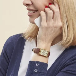 LIP Montre Churchill T18 Doré cadran doré fond doré bracelet cuir marron Hot