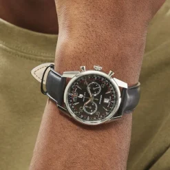 LIP Montre Himalaya Chrono Noir cadran argenté fond noir bracelet cuir noir New