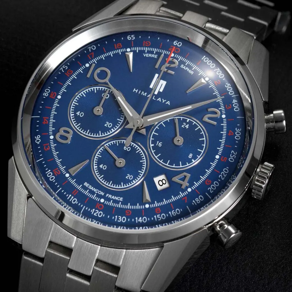LIP Montre Himalaya Chrono Bleu cadran argenté fond bleu bracelet acier argenté