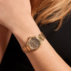 OLIVIA BURTON Montre Mini Hexa Marron cadran doré fond marron bracelet acier doré Online