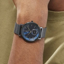 PIERRE LANNIER Montre Woofer Bleu cadran bleu fond bleu bracelet acier bleu Discount