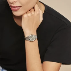 SEIKO Montre Classique Kaki cadran argenté fond kaki bracelet acier argenté Best