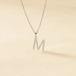 Histoire d'Or Pendentif Ionia Lettre or blanc Best