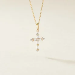 Histoire d'Or Pendentif Or Jaune Neottie Oxydes